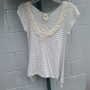 Small Lace T-shirt
